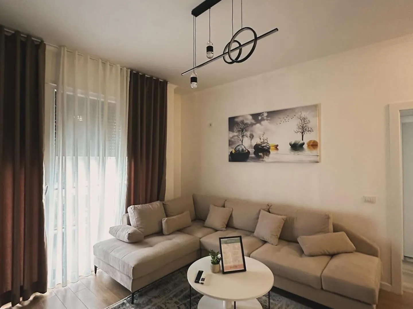 M'Apartment1 Tirana