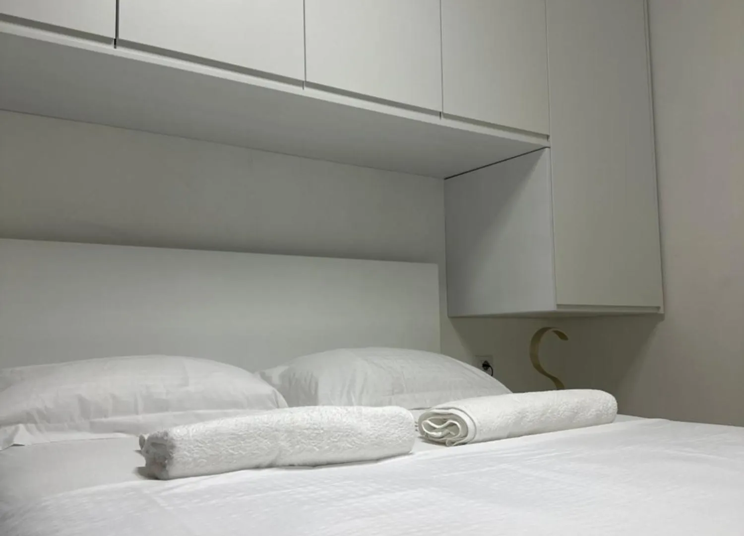 M'Apartment1 Tirana 0*,  Albania