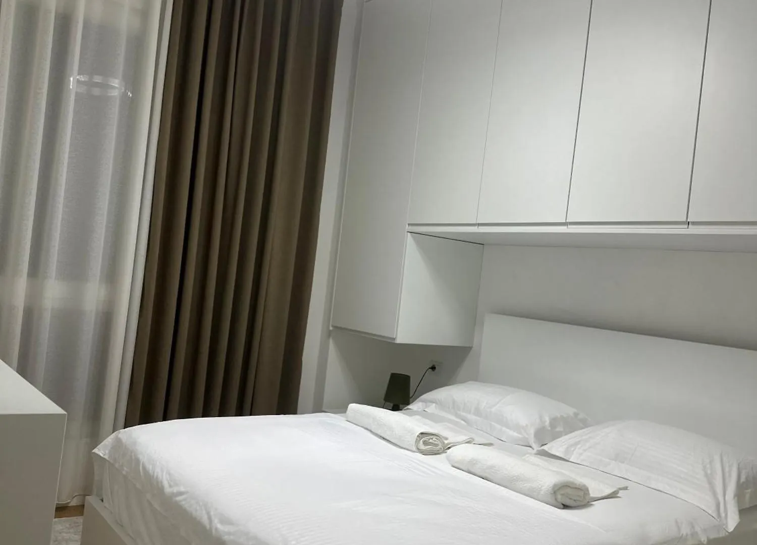 M'Apartment1 Tirana 0*,