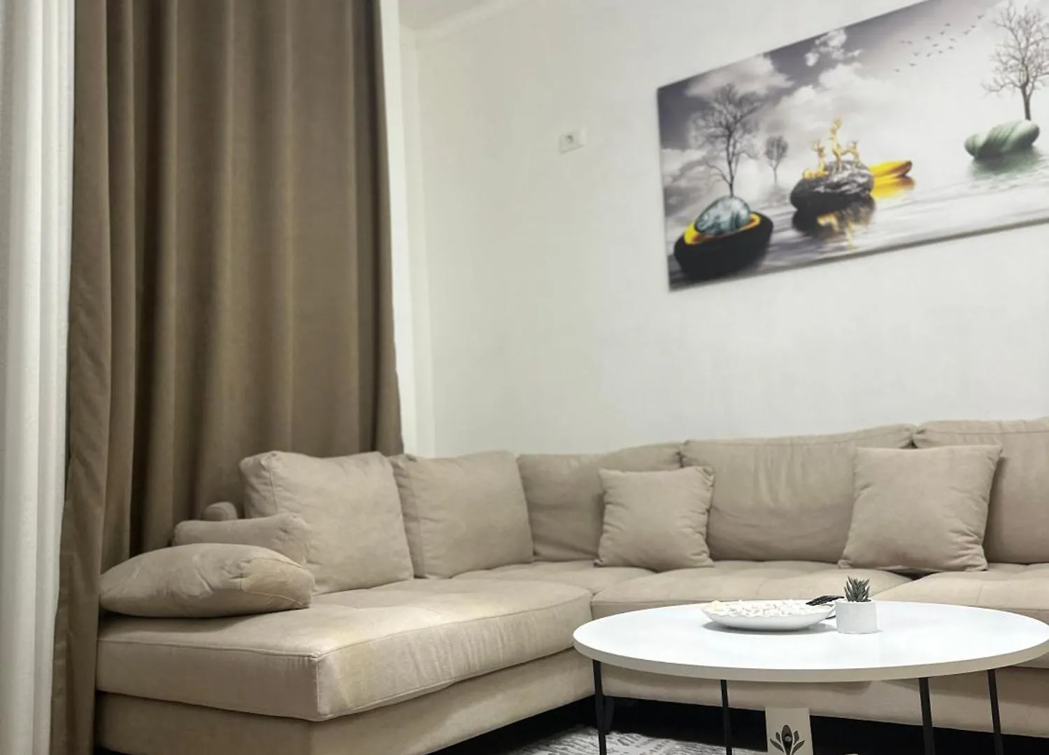 M'Apartment1 Tirana
